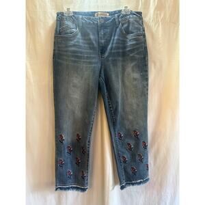 Democracy Embroidered Distressed Capri Jeans – Size 8